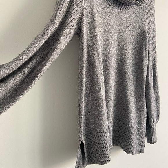 EUC Anthropologie Cowl Neck sweater - Picture 4 of 9